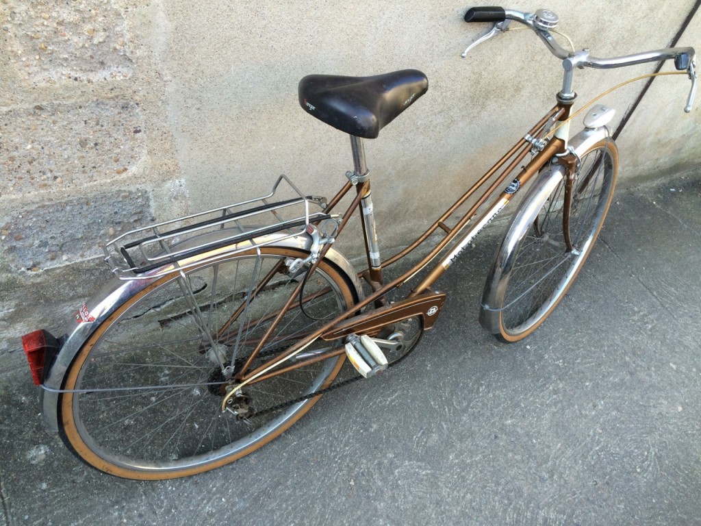 Vélo Femme Vintage Peugeot PH15 T De 1984 - Blanc - Cadre 50 Cm - Occasion Fonctionnel